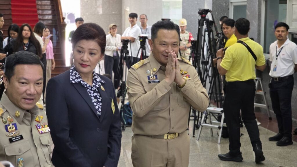 "นิรัตน์" ถือฤกษ์  09.14 น. เริ่มงานอธิบดีกรมปกครอง