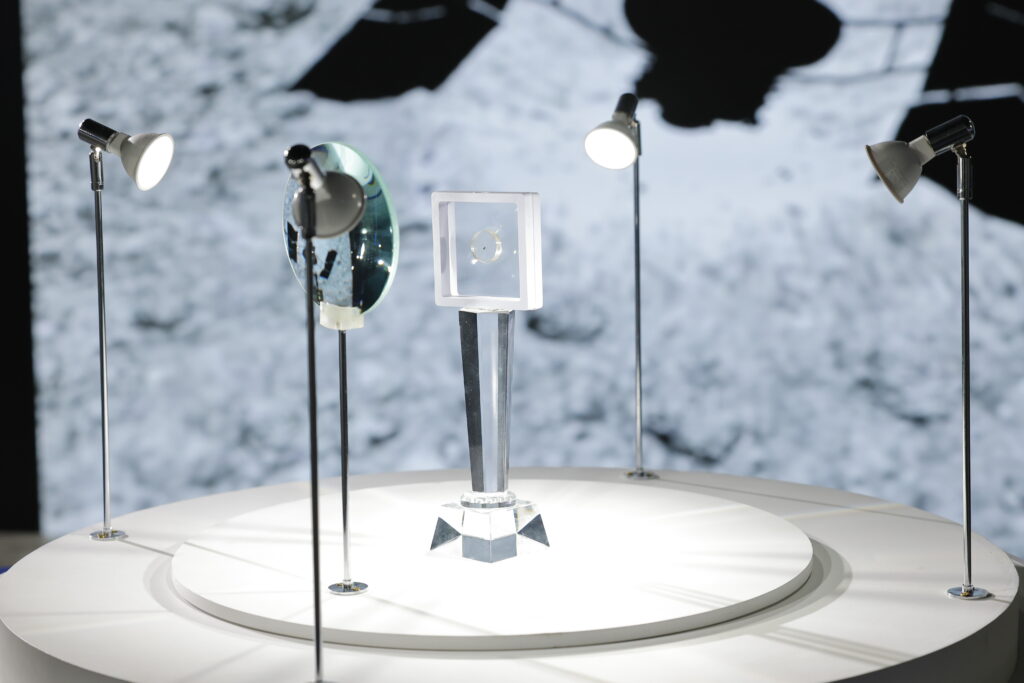 "ชิ้นส่วนดาวเคราะห์น้อยริวกู" ของจริงจากนอกโลก