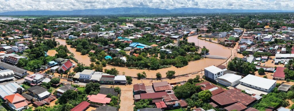หล่มสัก เพชรบูรณ์ อ่วม น้ำท่วม 11 ชุมชนเขตเทศบาล
