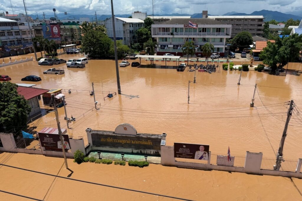 หล่มสัก เพชรบูรณ์ อ่วม น้ำท่วม 11 ชุมชนเขตเทศบาล