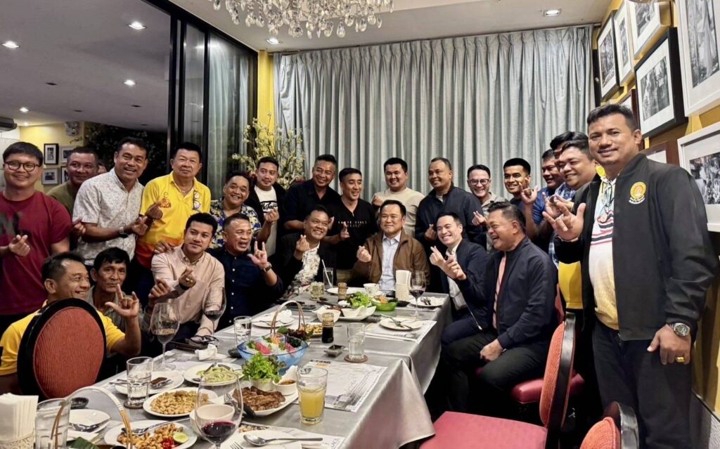 "เอกนัฏ-ก๊วนชุมพร" ดินเนอร์ "อนุทิน" ก่อนขนทัพซบภท.