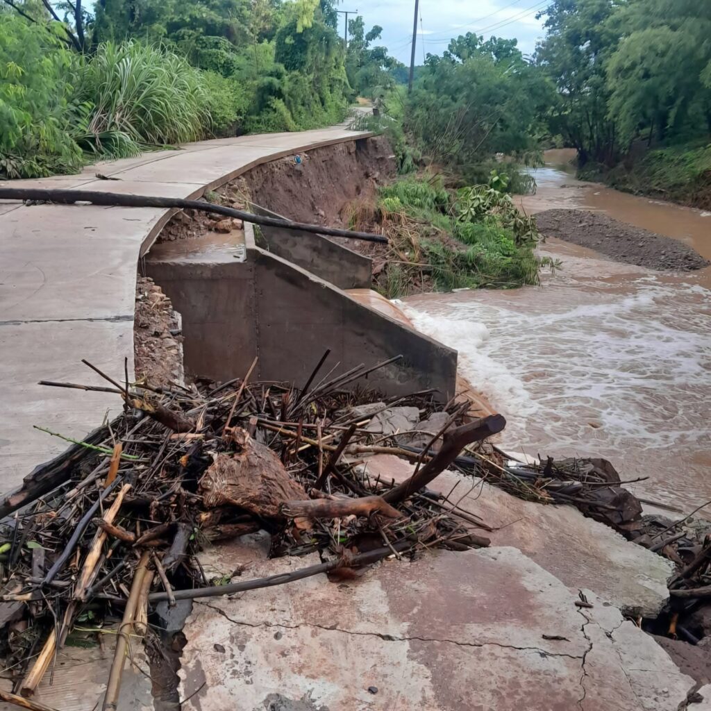ฝนถล่ม! เพชรบูรณ์น้ำท่วมฉับพลัน–ดินสไลด์