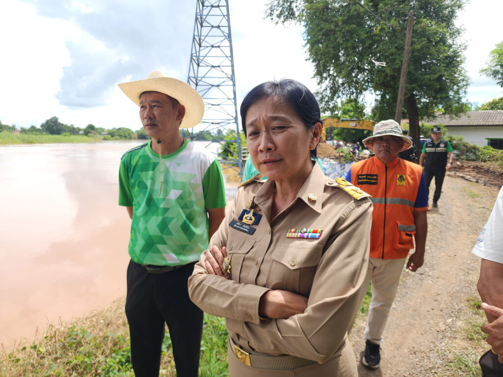 พิจิตรเตือน ลุ้นระทึกแม่น้ำน่าน 5 ทุ่ม คืนนี้ เพิ่มขึ้นสูงกว่าตลิ่ง
