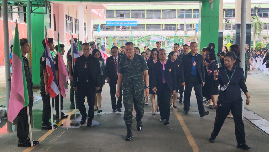 "บิ๊กกุ้ง" เห็นด้วย สร้างรั้วกำแพงกั้นชายแดนไทยกัมพูชา