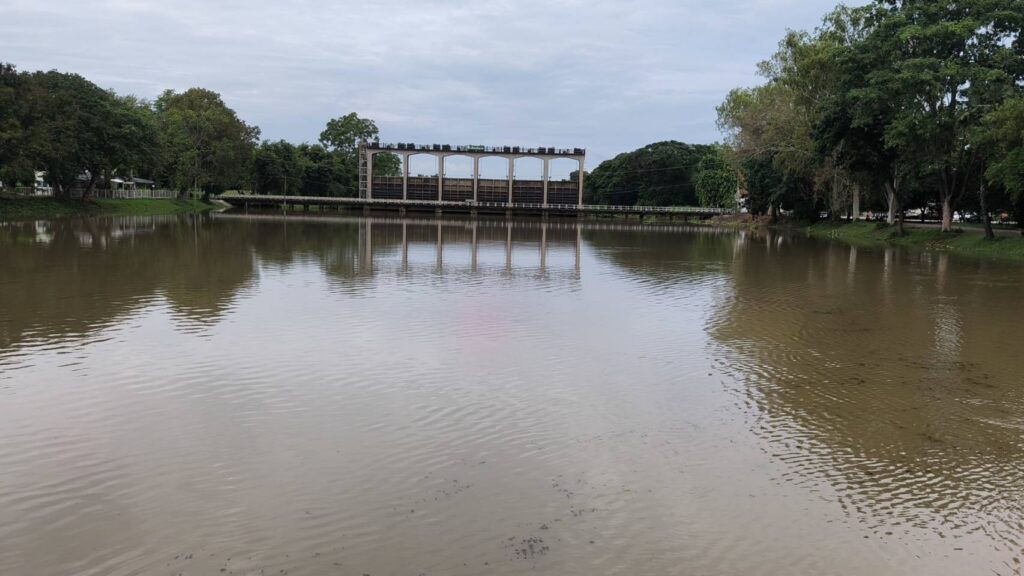 "พิมาย" ปักธงแดงแจ้งเตือนน้ำท่วม เสี่ยงอันตรายสูงสุด