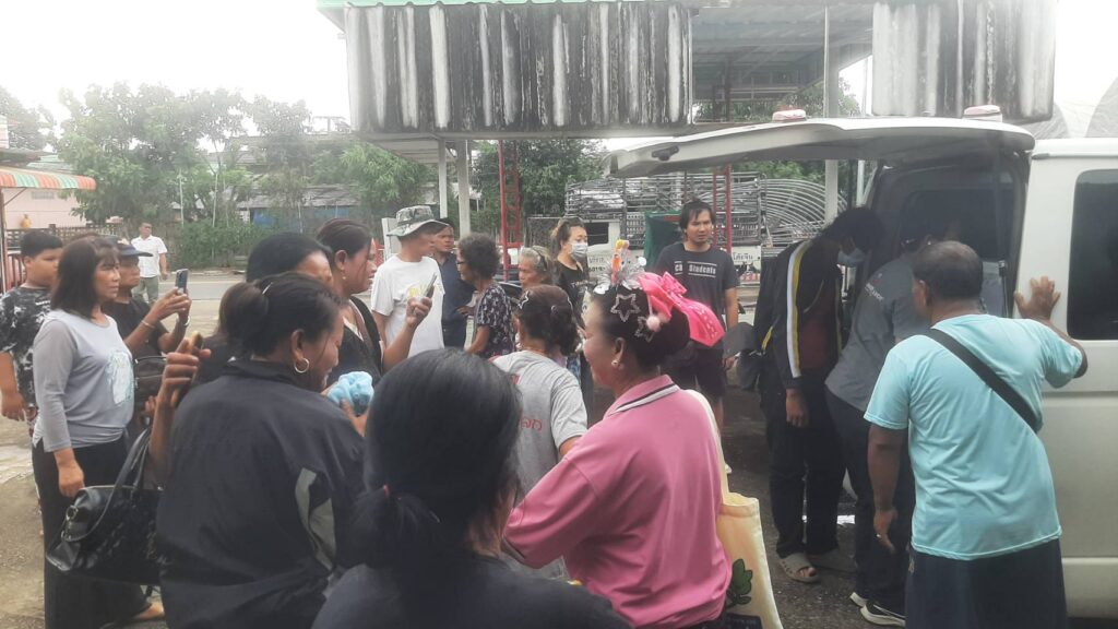 ญาติ-แฟนเพลงสุดเศร้า รับศพ "สาธิต ทองจันทร์"