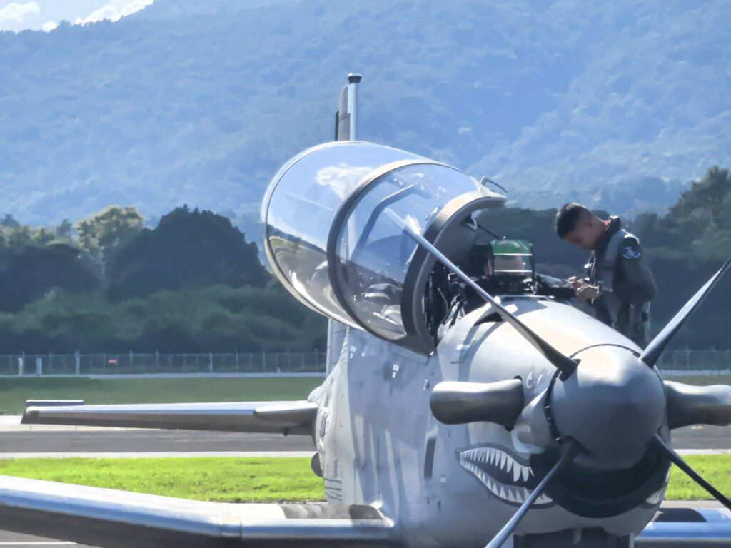 กองทัพอากาศ เปิดตัวเครื่องบินโจมตี AT-6TH