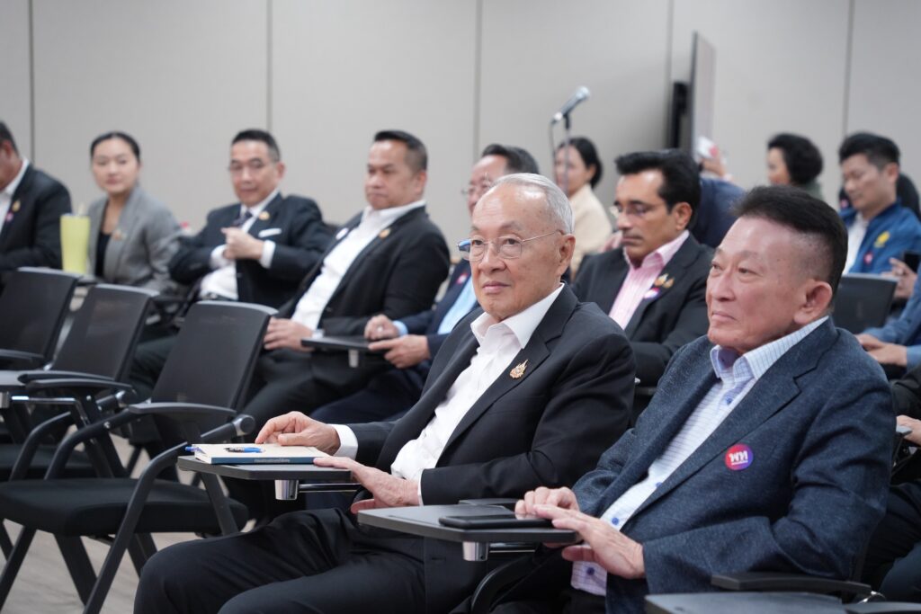 มีรายงานข่าวว่า มติปชน. โหวตให้ อนุทิน นั่งนายกฯคนที่ 32 นัดลงนามข้อตกลง 2 พรรคพรุ่งนี้