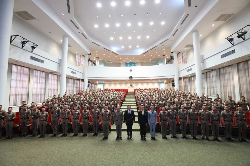 "บิ๊กหลวง" บรรยายพิเศษ นรต. เสริมความรู้แก้ปัญหายาเสพติด