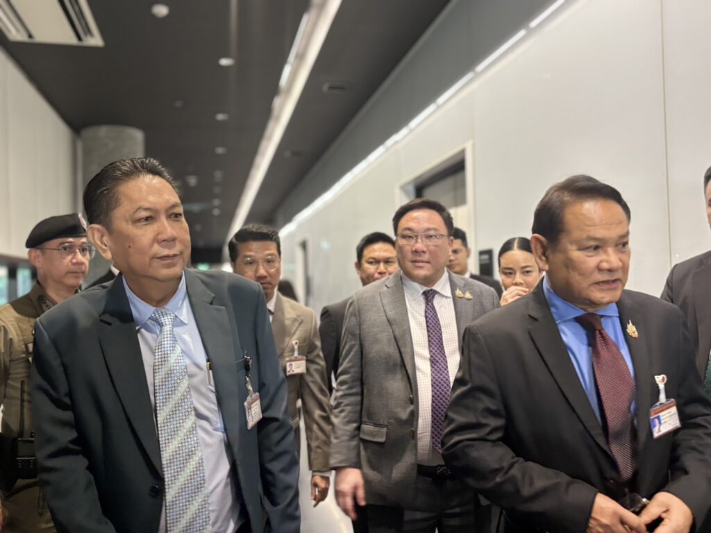 จบไม่ลง! วิป 2 ฝ่ายเคาะวันโหวตนายกฯ ไม่ได้ โยน “วันนอร์” ตัดสินใจ