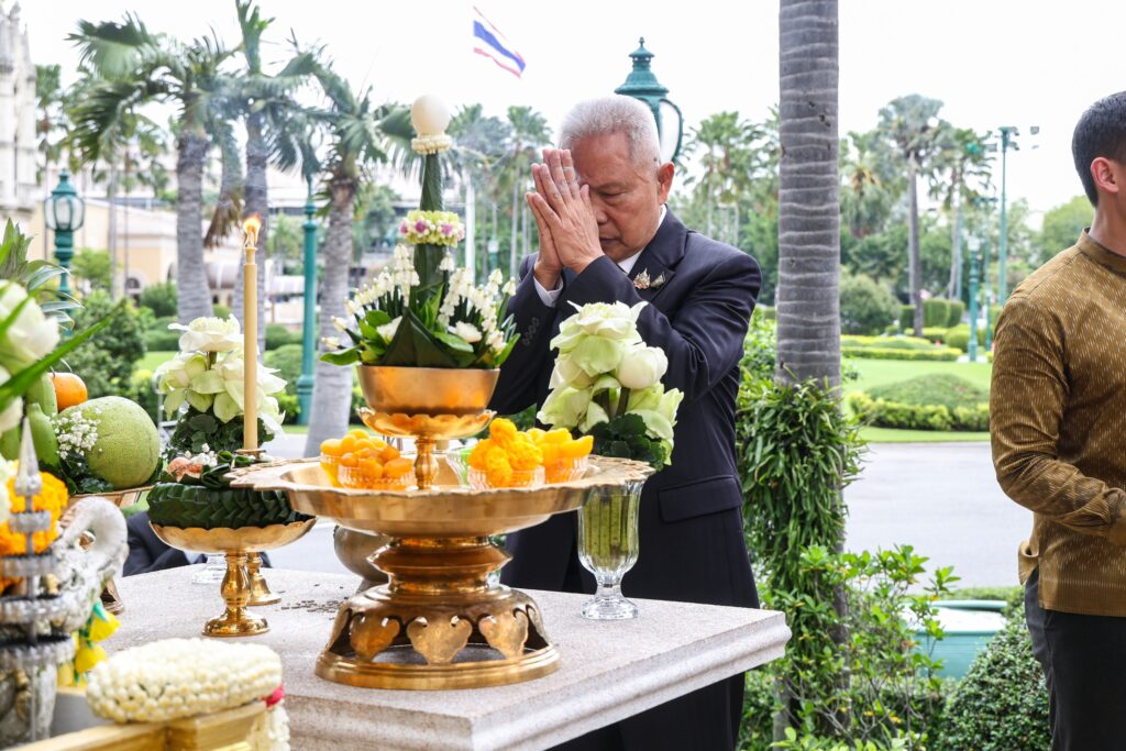 "โสภณ" ชี้ "รมต.บุรีรัมย์" ไม่ใช่ปัญหา เป็นสิทธิ์ฝ่ายค้านอภิปราย