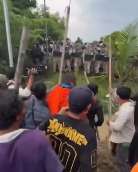 หนองหญ้าแก้วเดือด!  เจ้าหน้าที่ยิงแก๊สน้ำตา–กระสุนยาง สกัดกัมพูชา