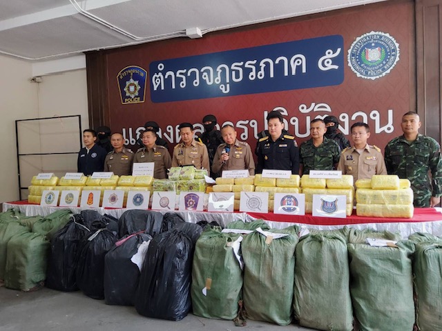 ภูธร ภาค 5 จับยาเสพติดรายใหญ่ ยาบ้า9.7ล้านเม็ด-ไอซ์100กก.