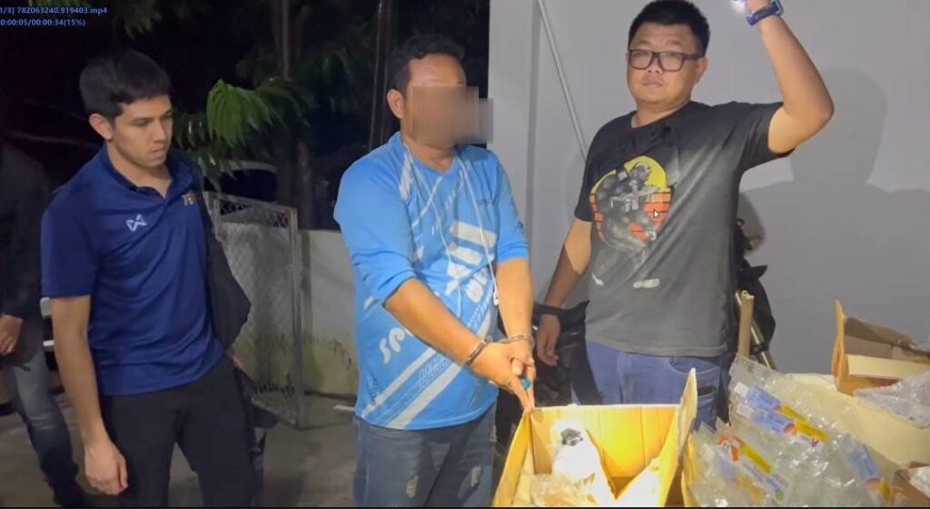 ตร.ขอนแก่น รวบยกแก๊งค์ พร้อมของกลางยาบ้าเกือบพันเม็ด