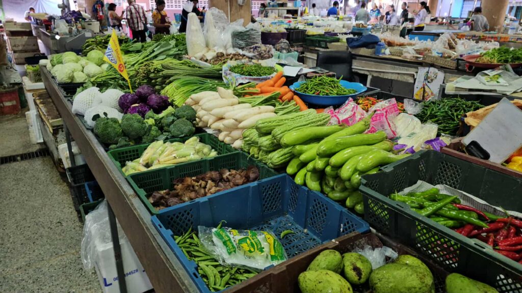 พังงาผักขึ้นราคา ต้อนรับประเพณีถือศีลกินผัก