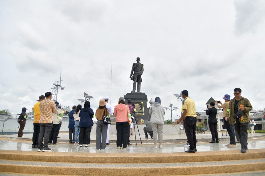 รัฐบาล นำสื่อทัวร์กระบี่ ต่อยอดท่องเที่ยวสร้างสรรค์ - OTOP