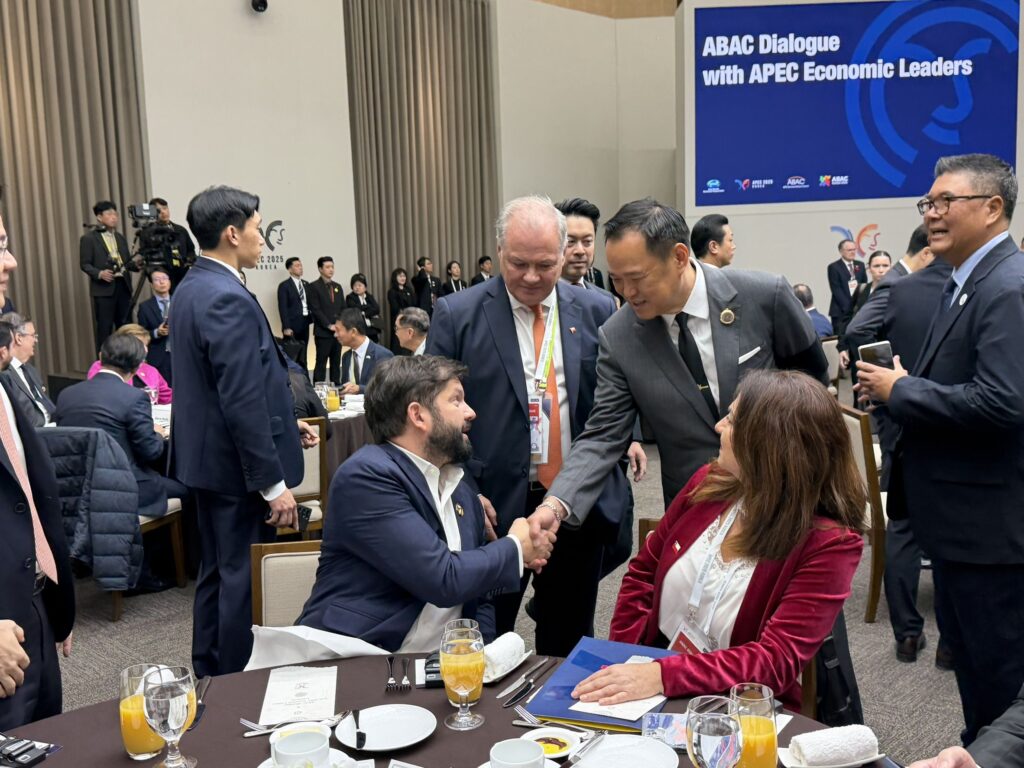 นายกฯร่วมผลักดัน เอเปคที่เปิดกว้างส่งเสริมการมีส่วนร่วม 