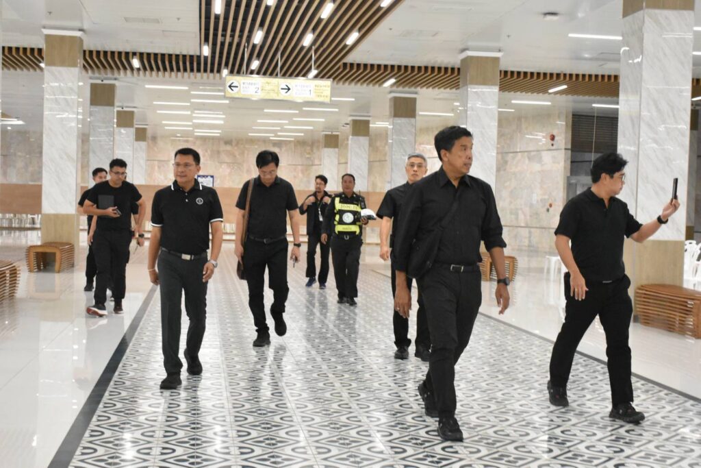 กทม.เตรียมพร้อมสนามหลวง-เส้นทางเคลื่อนพระบรมศพ