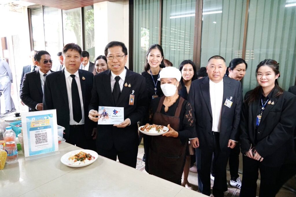 "สันติ" สำรวจตลาดริมคลองทำเนียบ รับ "คนละครึ่งพลัส"