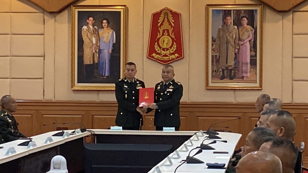 มทภ. 2 คนใหม่ ยัน เดินตามรอย "แม่ทัพกุ้ง" รักษาอธิปไตย