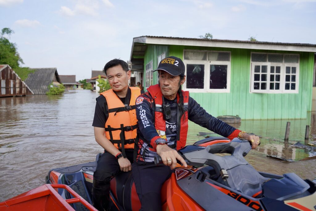 "ดร.เอ้" ลงพื้นที่บางบาล จี้ทบทวนนโยบายพื้นที่รับน้ำ