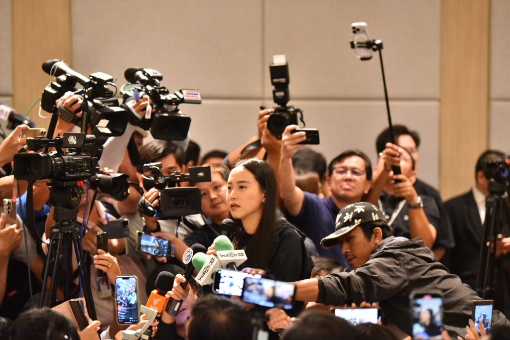 เดือด! สส.ไอซ์ บุกถาม "กัน จอมพลัง" โกหกบอกไม่สนิท "ธรรรมนัส" 