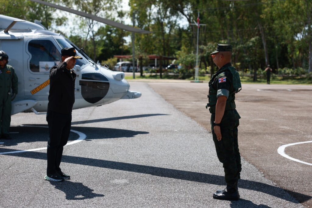"บิ๊กดุลย์" ตรวจเยี่ยมกปช.จันทบุรี-ตราด ย้ำปกป้องอธิปไตย