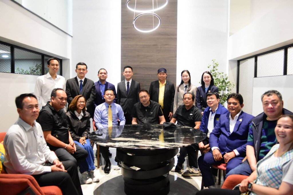 "อนุทิน" ต้อนรับ "สุชาติ-ธนกร" ขน สส.ร่วมพรรคภูมิใจไทย