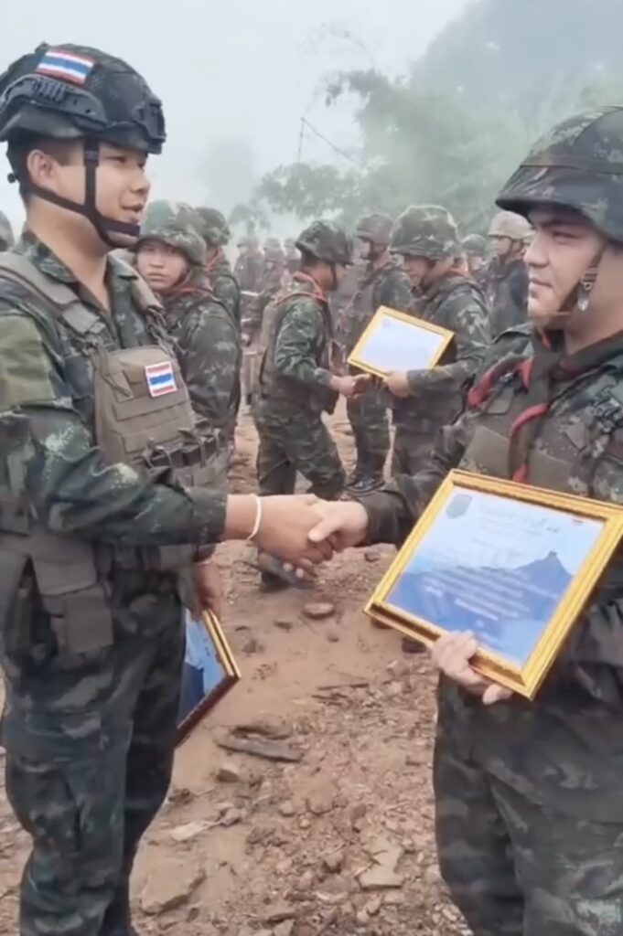 ประวัติศาสตร์! ทหารกล้าศึกเขมร ปลดประจำการบนภูมะเขือ 