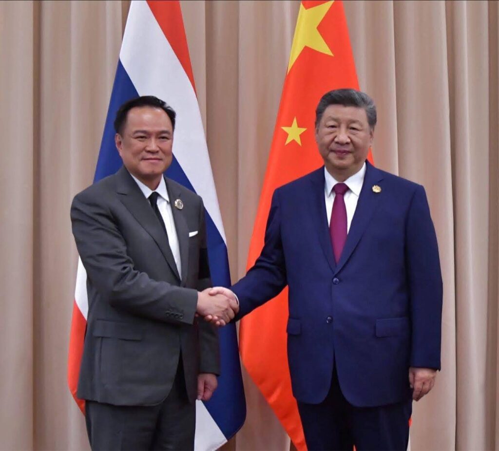 "นักวิชาการ" ชี้เวทีอาเซียน-เอเปค คือ จุดเปลี่ยน "อนุทิน" คืนความเชื่อมั่น