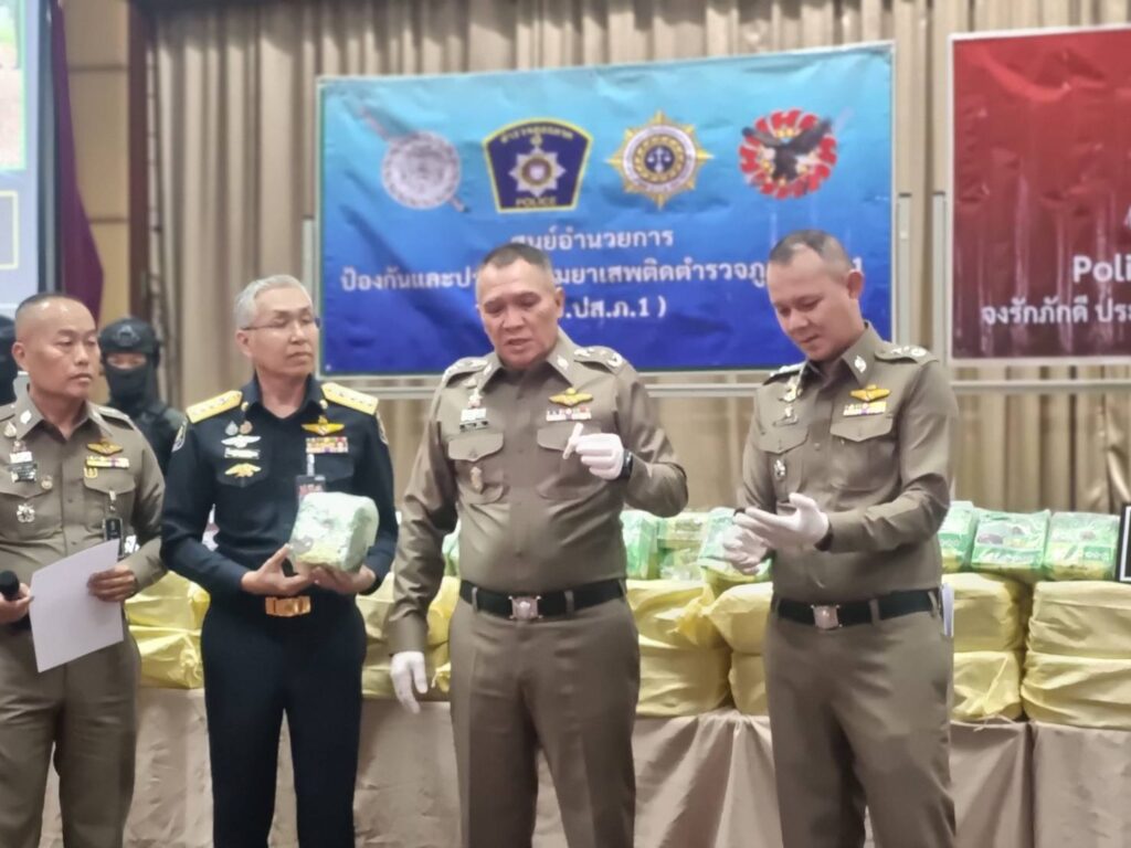 จับรถขนผักซุก ไอซ์ 675 กก. มูลค่า 200 ล้าน