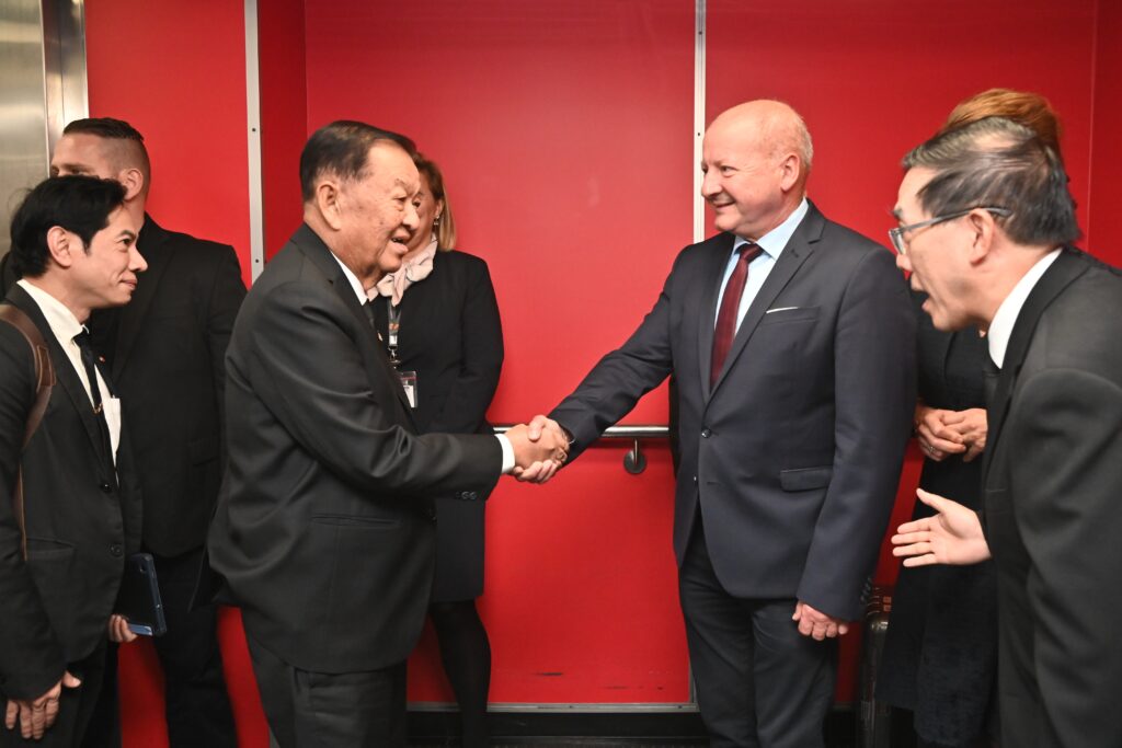 ปธ.รัฐสภา-ส.พระปกเกล้า เยือนฮังการี กระชับสัมพันธ์ 2 ประเทศ