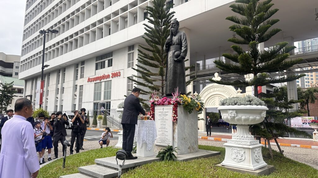 "อนุทิน" คัมแบ็ก "อัสสัมชัญบางรัก" เด็กๆถามวิธีได้เป็นนายกฯ 