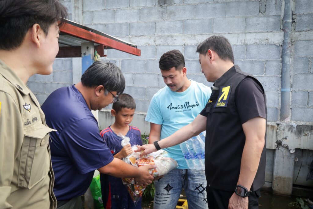 พรรคไทยก้าวใหม่ ลุยช่วยน้ำท่วมอยุธยา โชว์นวัตกรรม TEM2GO