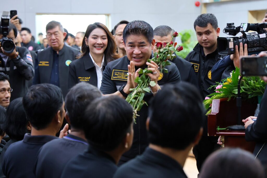 "ธรรมนัส" ลั่นไม่ซ้ำรอยน้ำท่วมปี 54 สั่งเข้มจัดการน้ำปทุมธานี
