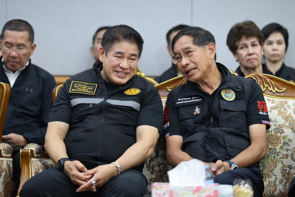 "ธรรมนัส" ลั่นไม่ซ้ำรอยน้ำท่วมปี 54 สั่งเข้มจัดการน้ำปทุมธานี