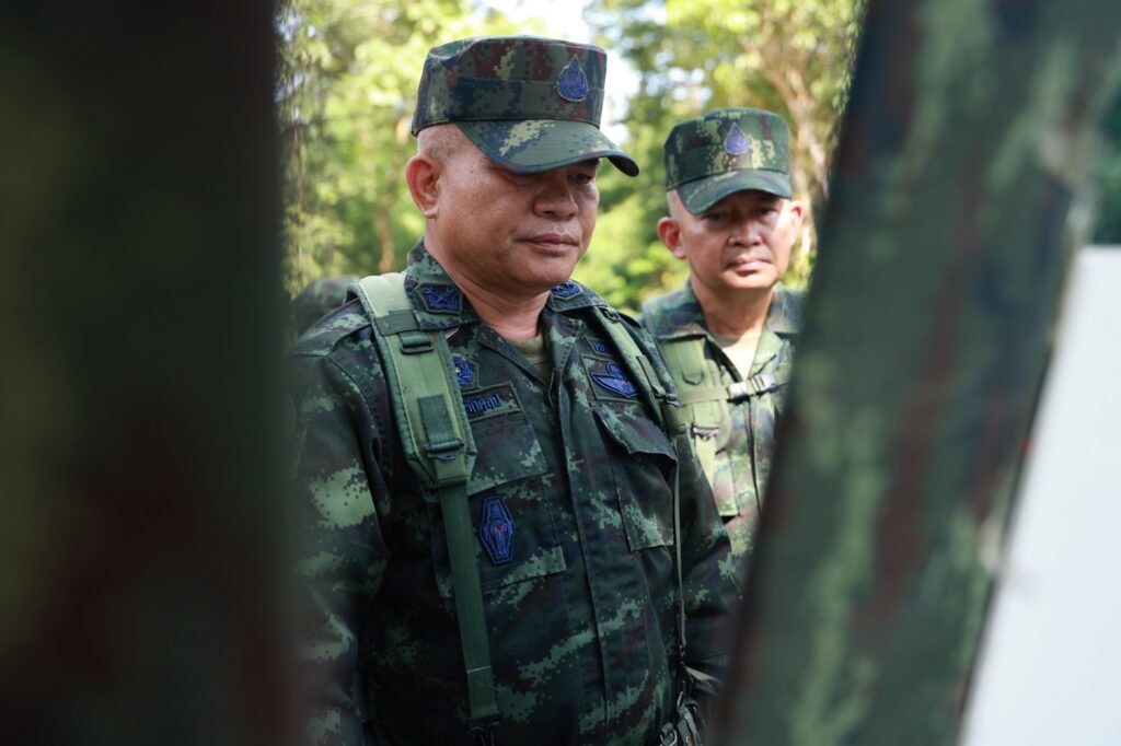 มทภ. 2 ตรวจพื้นที่ช่องเหว ติดตามการเก็บกู้ทุ่นระเบิด