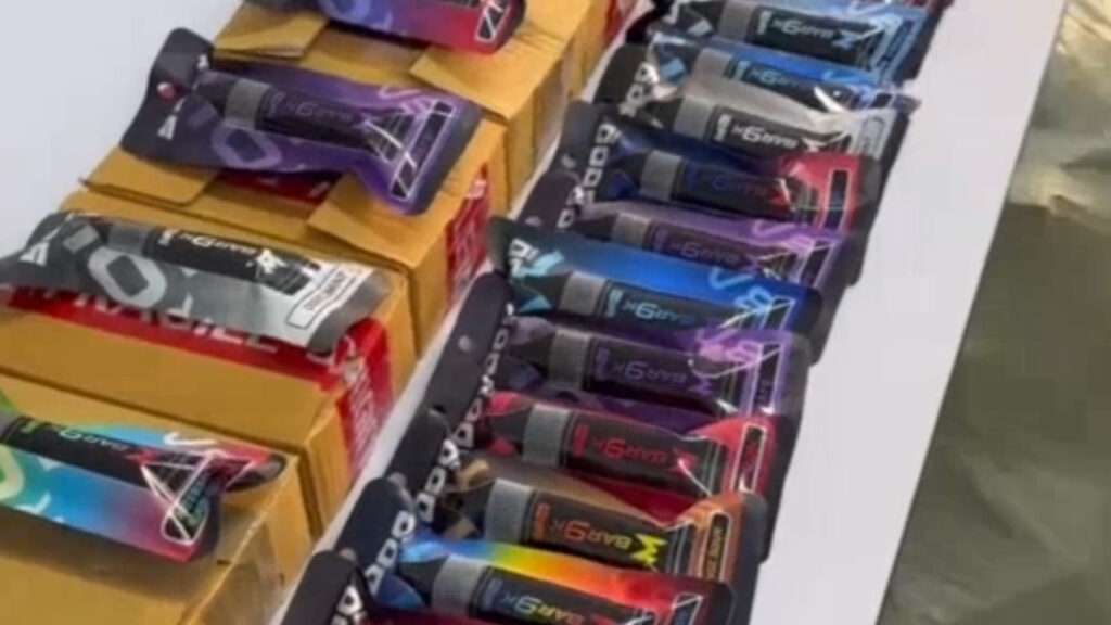 ตชด.ยึดบุหรี่ไฟฟ้าคาขนส่งเอกชน มูลค่ากว่า2แสน