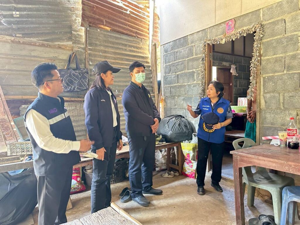 "ธนกร" สั่ง “ชุดเต็มเหนี่ยว” ส่งรถโมบายตรวจวัดคุณภาพอากาศเหตุบ่อขยะปราจีน