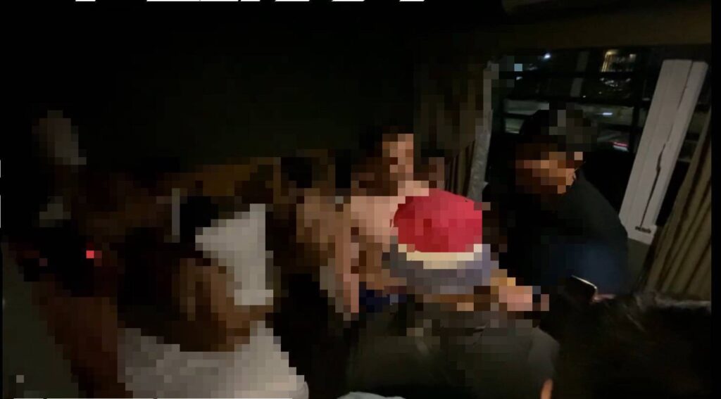 ดส.ทลายปาร์ตี้เซ็กซ์หมู่ จับแอดมินกลุ่มลับ X คาห้องพักรัชดา 