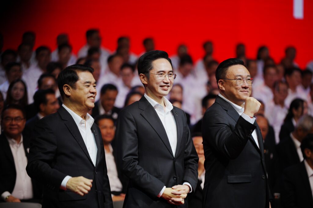 พท.เปิดตัวผู้สมัคร 500 คน “ยศชนัน” นำทัพสู้ศึกเลือกตั้ง