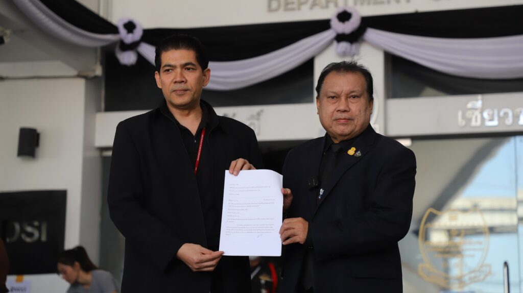 "สนธิญา" ร้องDSIเอาผิด "นายกแป้น–ผู้ว่าฯสงขลา" ละเลยน้ำท่วมหาดใหญ่ 