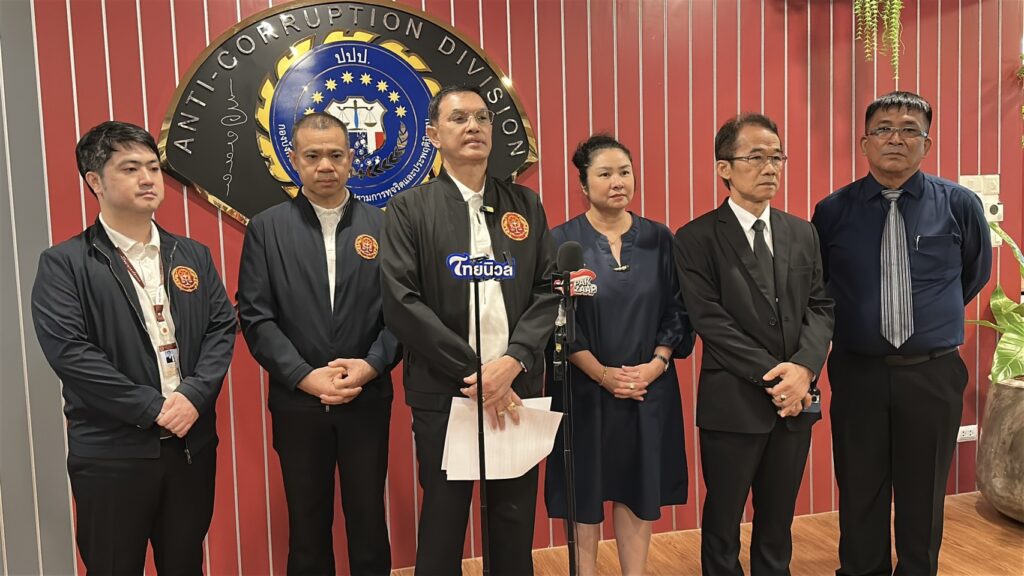 "ทนายอนันต์ชัย" ร้อง สอบ "พระคึกฤทธิ์" ใช้เงินวัดผิดวัตถุประสงค์ 