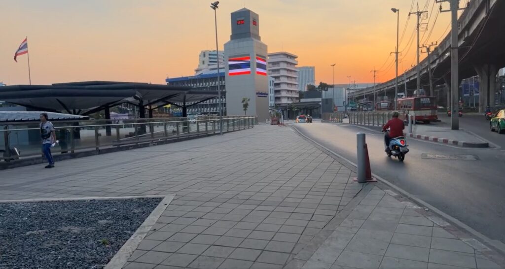 กทม.ปรับโฉมถนนรามคำแหง รับพิธีเปิดซีเกมส์  9 ธ.ค. นี้!