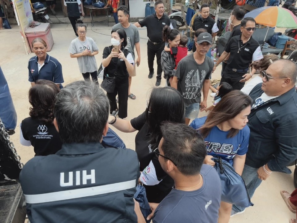 "ร่วมด้วยช่วยกัน" ช่วยเหลือผู้ประสบภัยน้ำท่วมหาดใหญ่