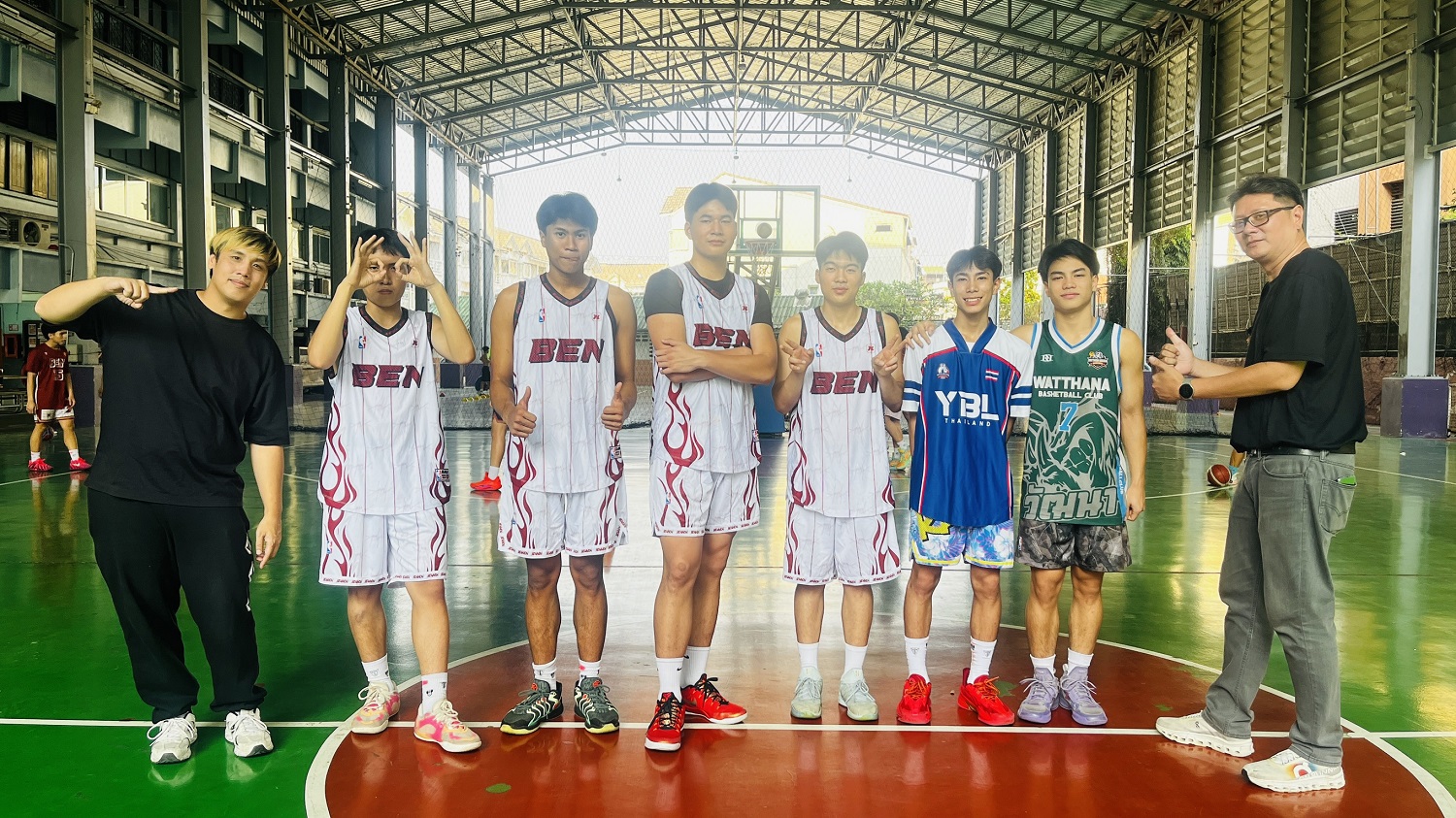 “SPORTS LIFE” อุ่นเครื่องบาส 3X3 ลุยตัวตึง “รร.เบญจมราชานุสรณ์”