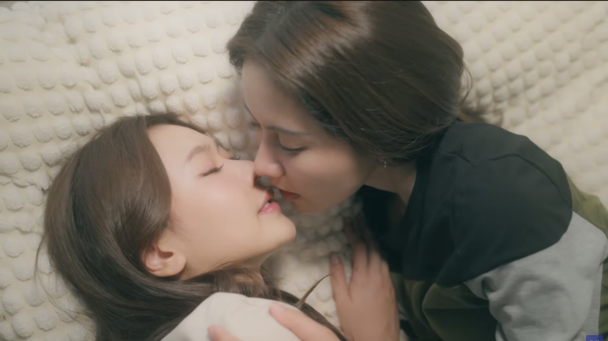 วันจูบสากล
